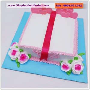 Bánh Sinh Nhật Cuốn Sách - RT04